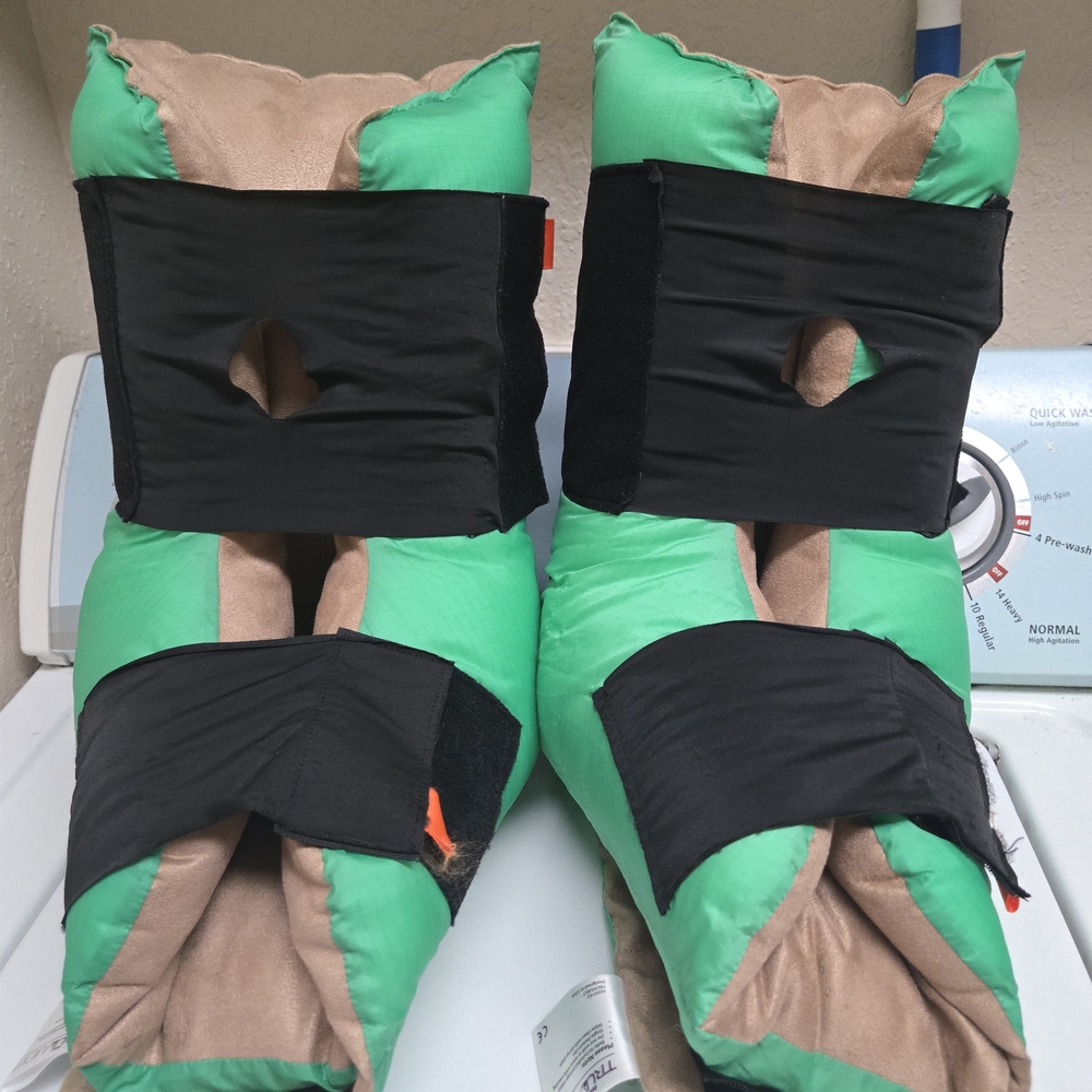 Green and Black Protective foot and heel pads